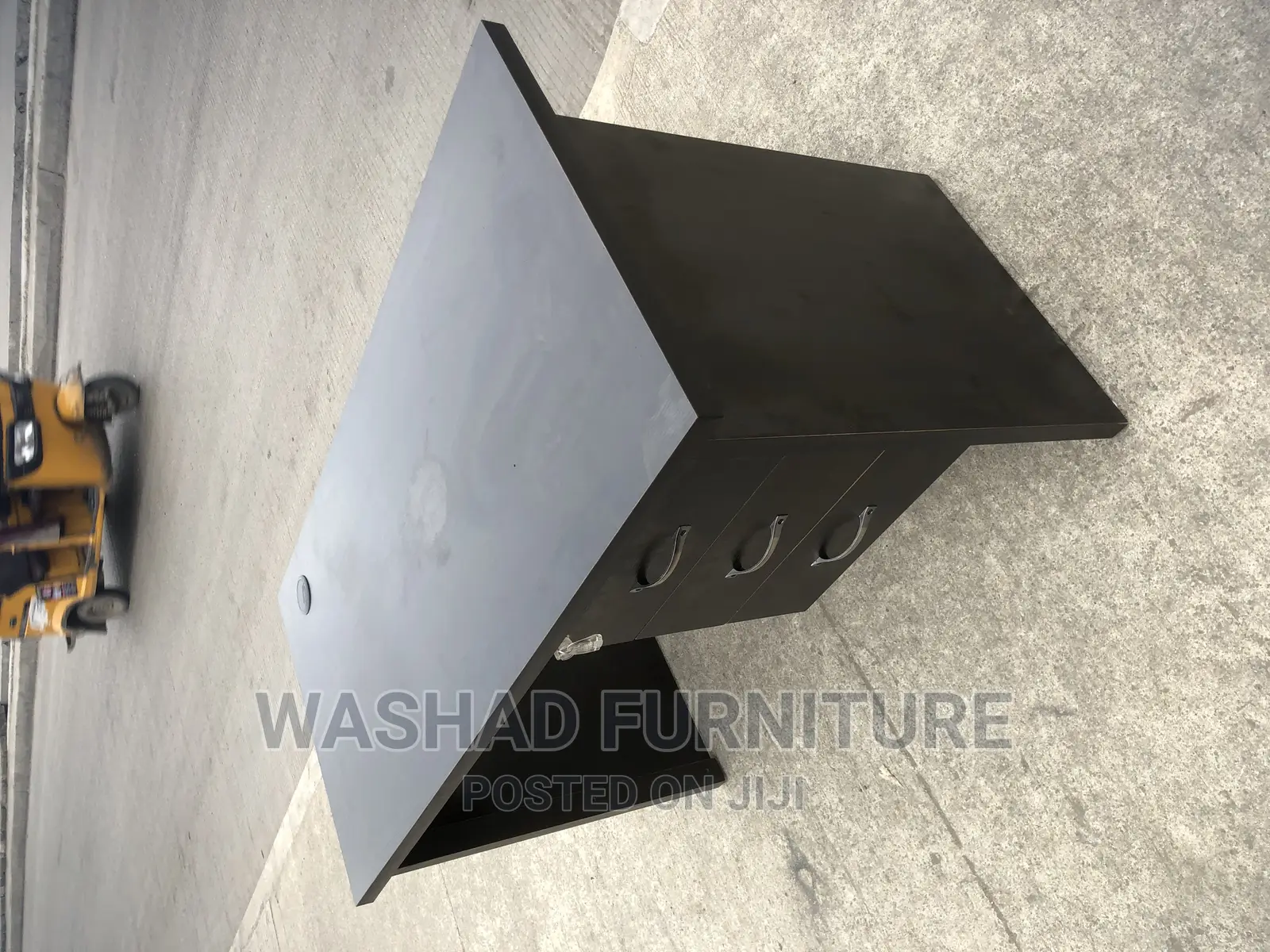 Quality 4ft Table