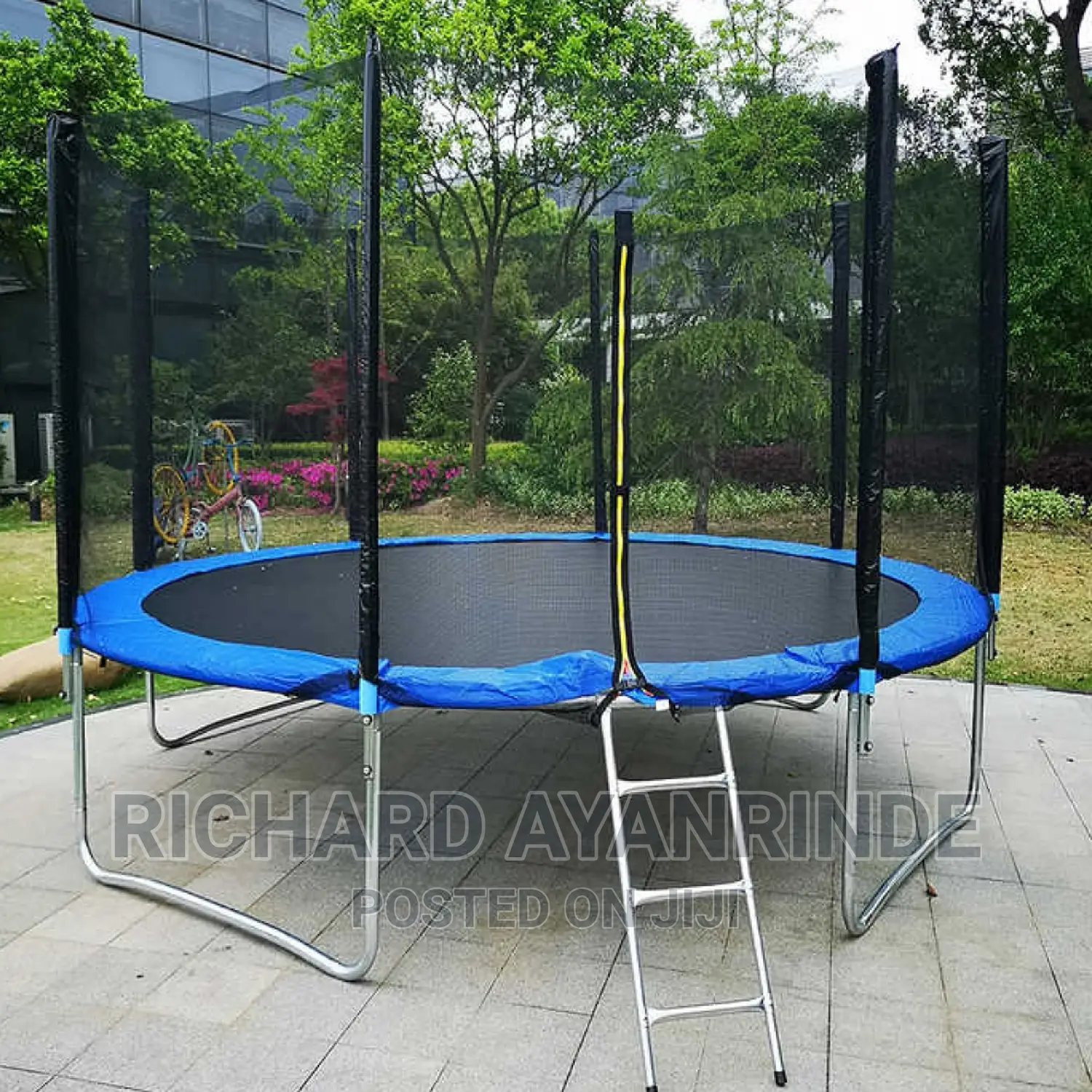 10ft Jumping Trampoline With Ladder