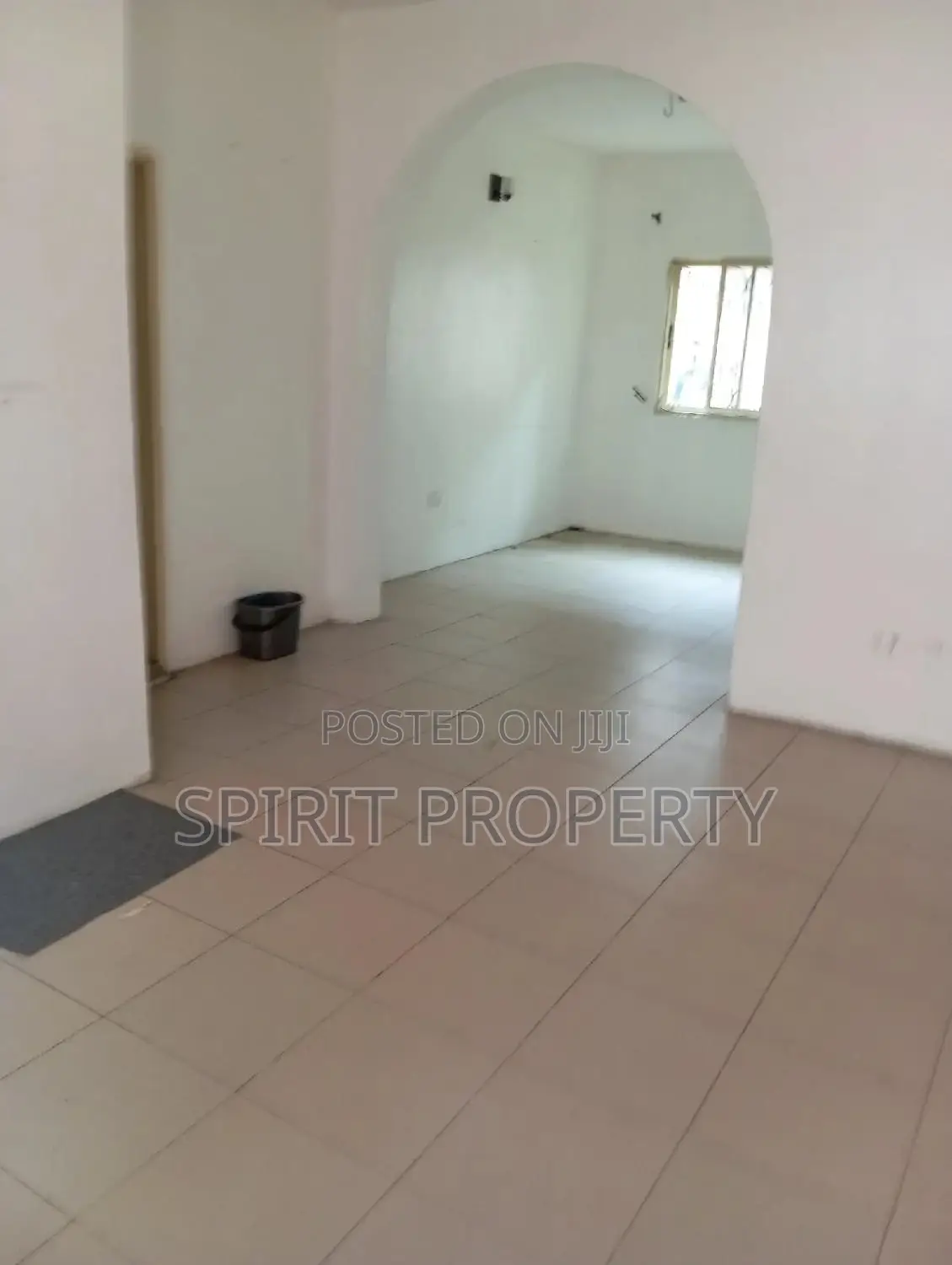 3bdrm Apartment in Magodo for rent