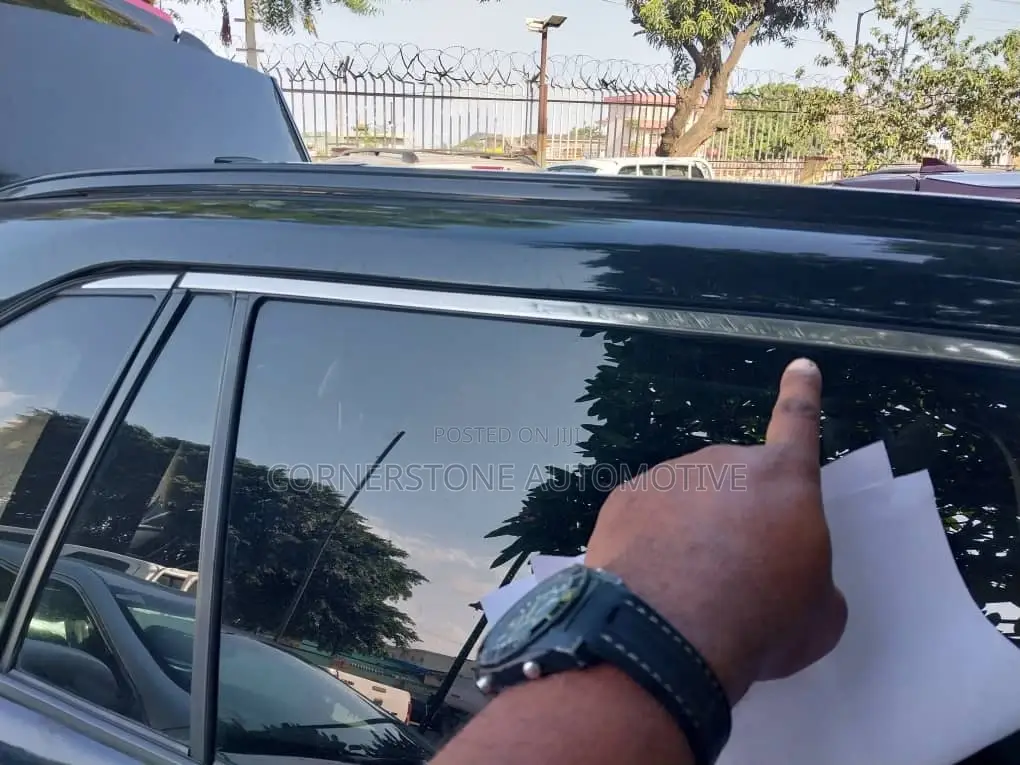 Top Chrome Rav4 2020