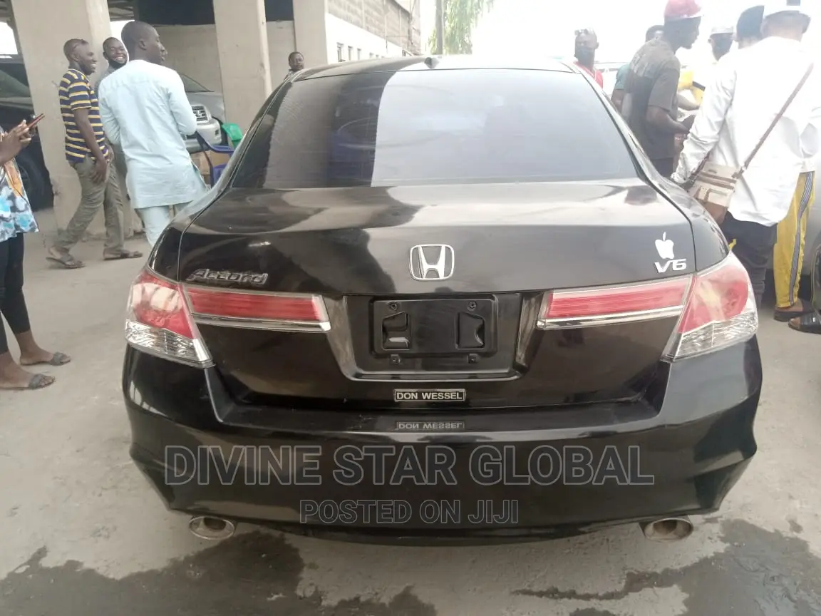 Honda Accord 2012 Black