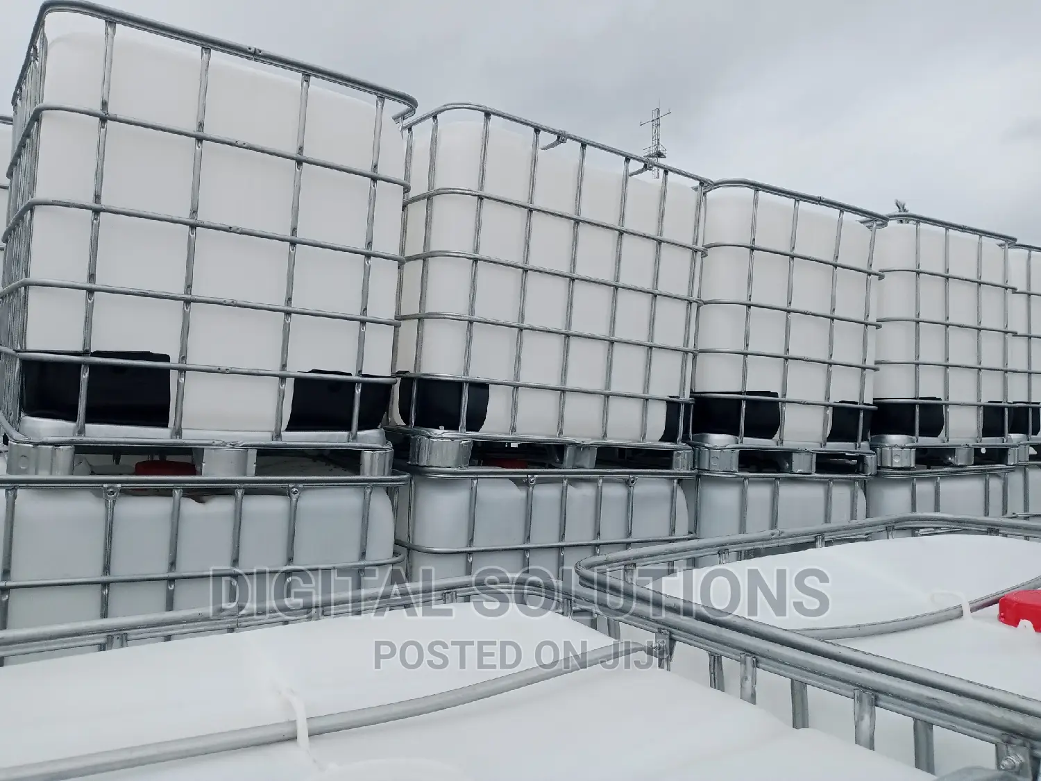 1000 Litres Water Tank, Tote Containers, Diesel, Etc
