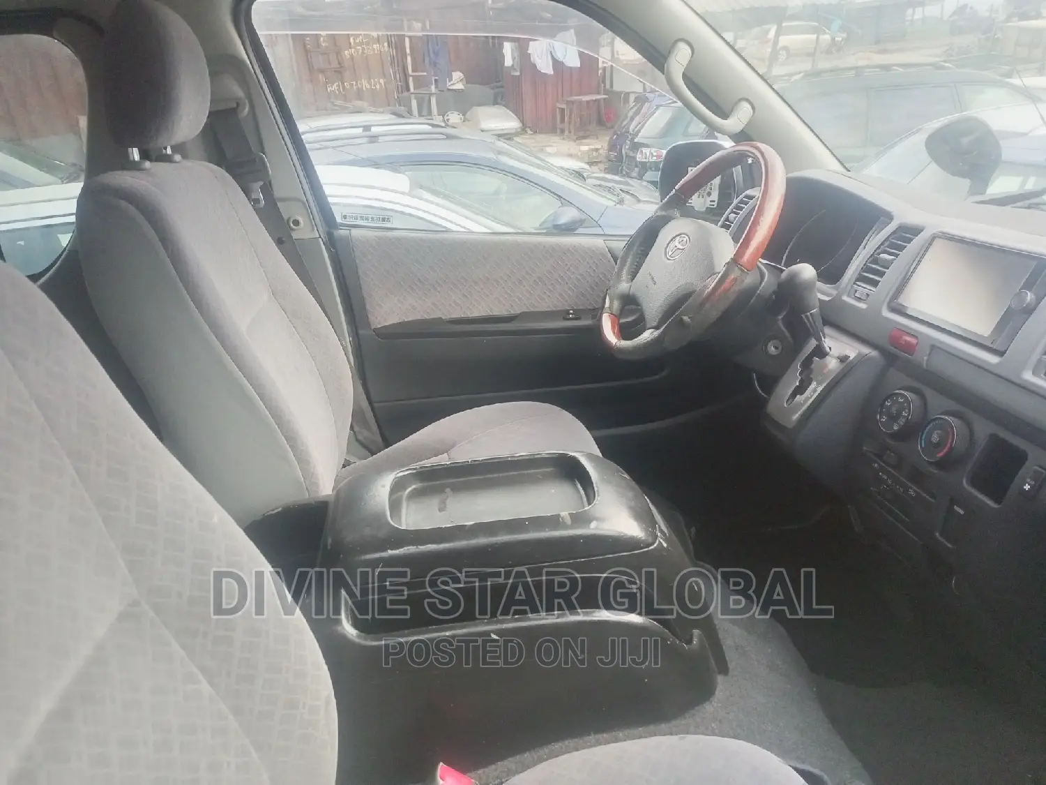 Toyota HiAce 2010 Gray