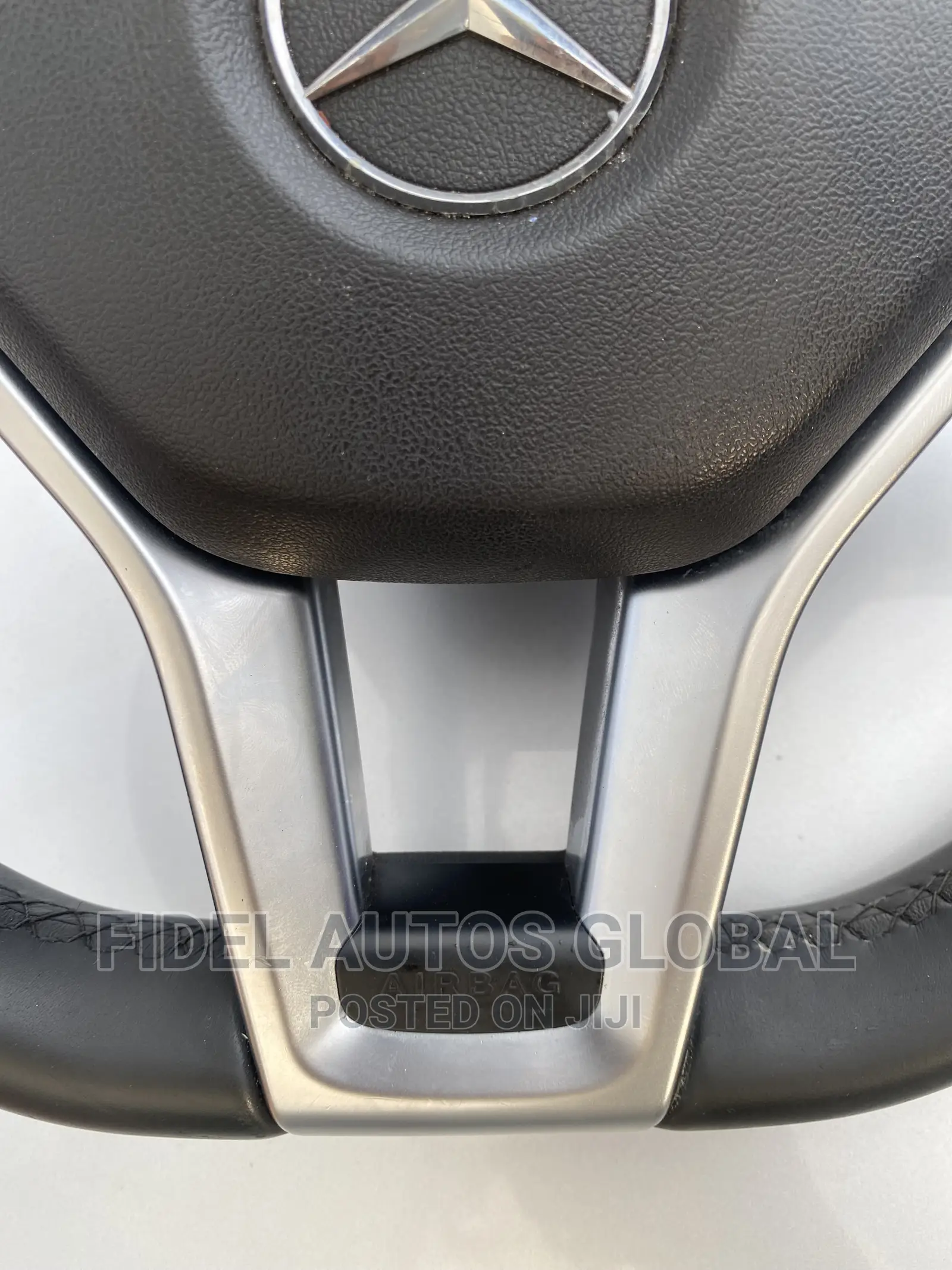 Mercedes-Benz E350 / Glk350 / C300 Steering Wheel