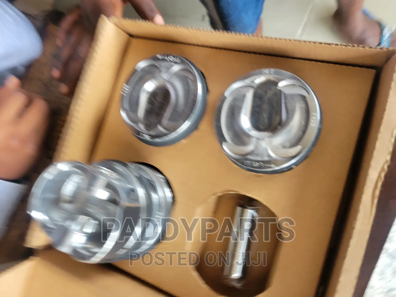 Range Rover Evoque Engine Piston (2013-2019
