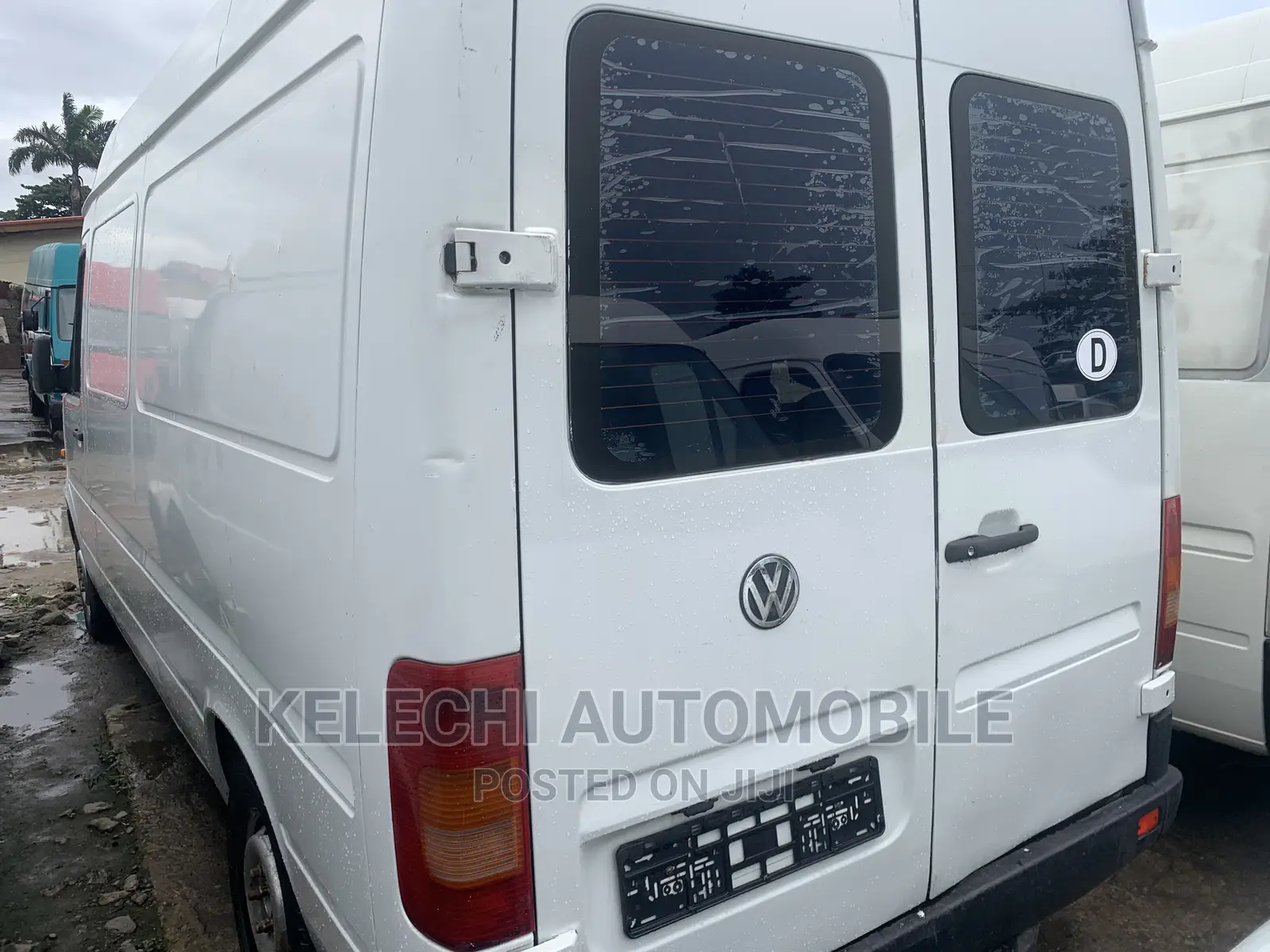 Volkswagen LT 2000 White