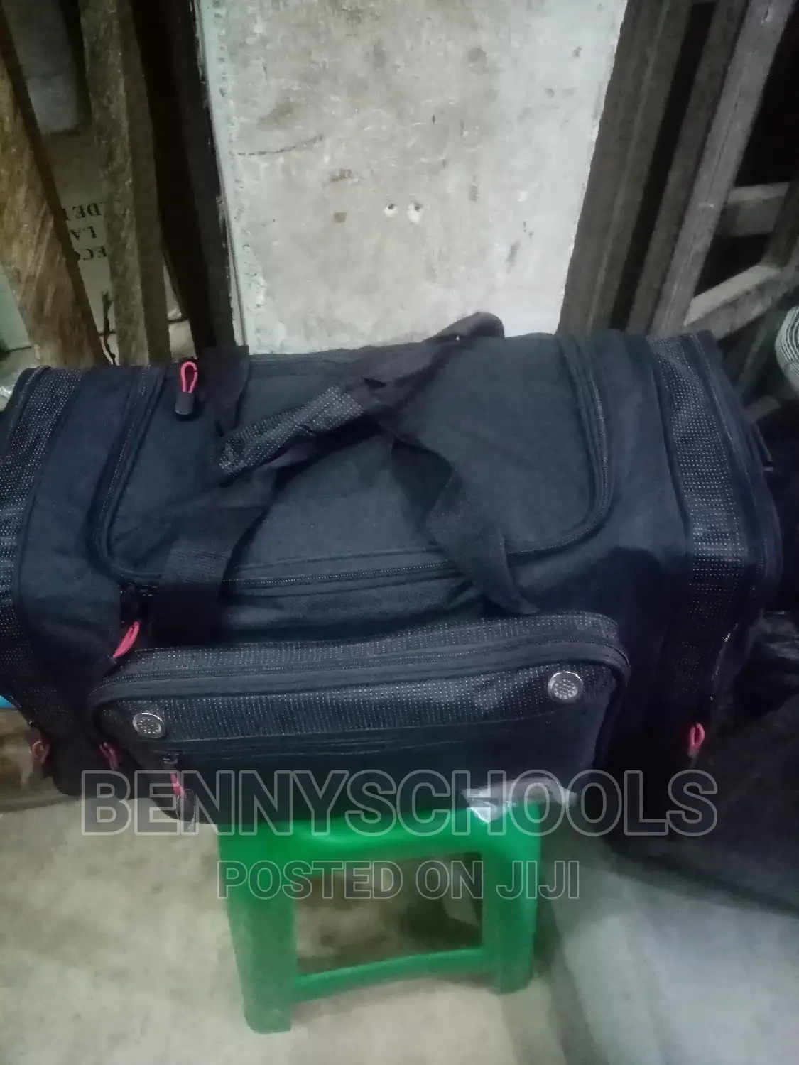 Medium Blackredstar Express Traveling Luggage and Duffle Bag