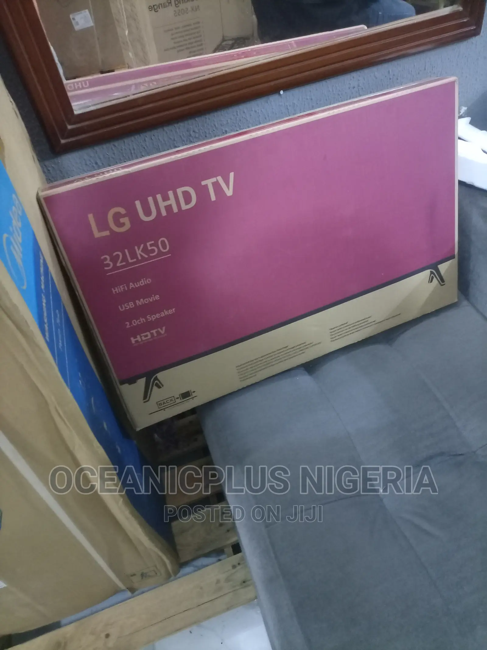 Luxery LG 32 Inches Nonsmart Framed TV