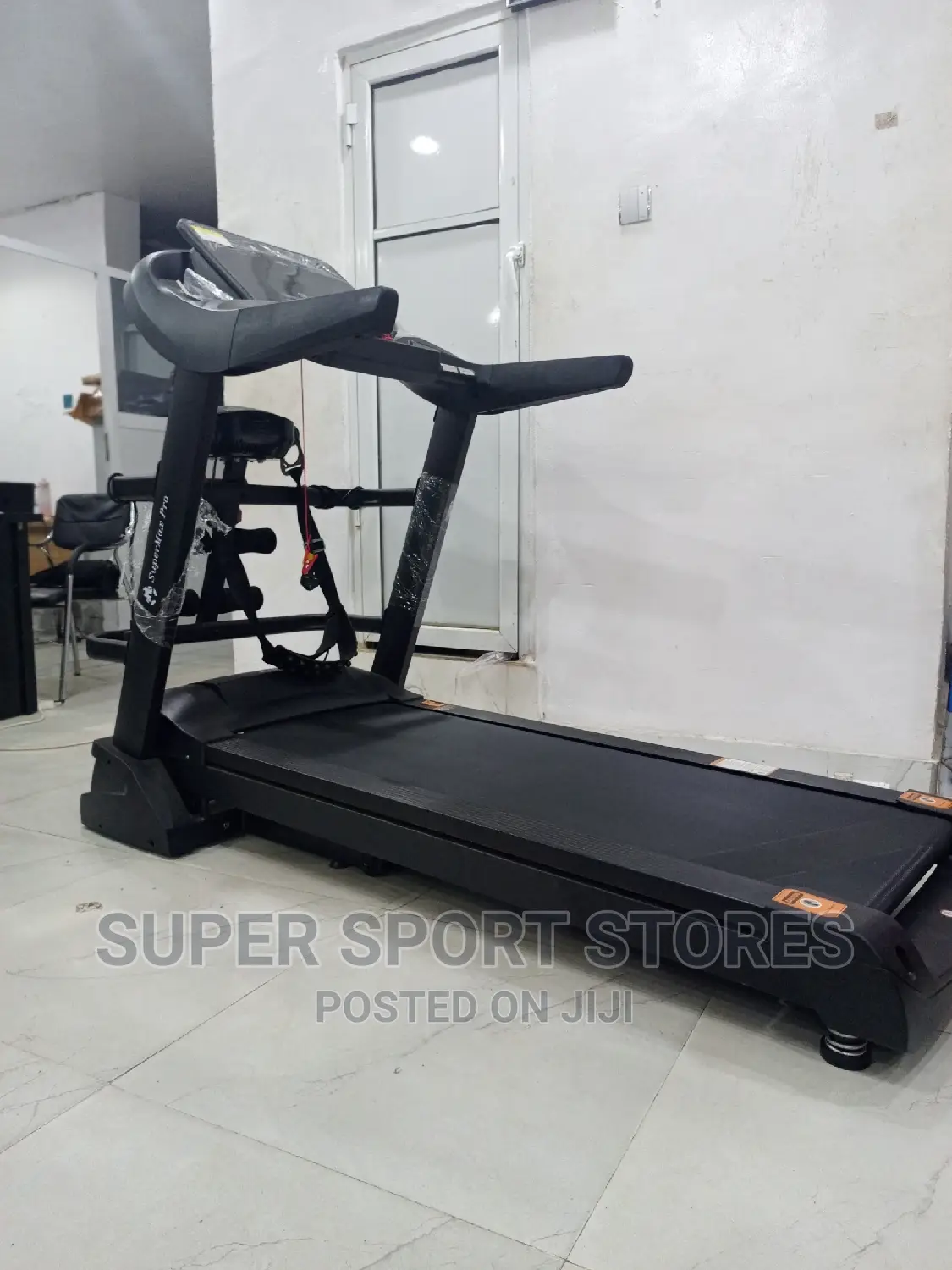 Supermax 4hp Treadmill