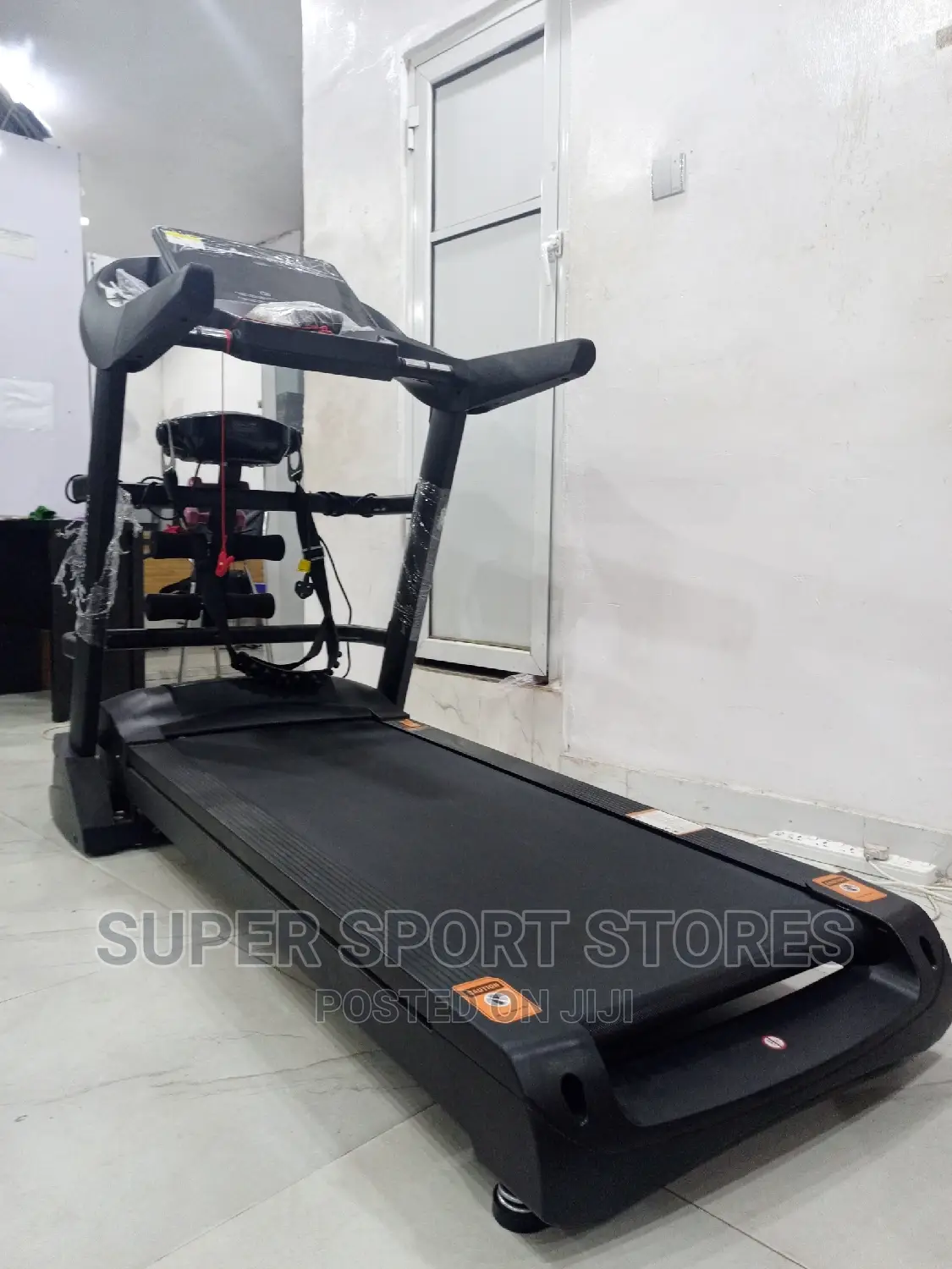 Supermax 4hp Treadmill