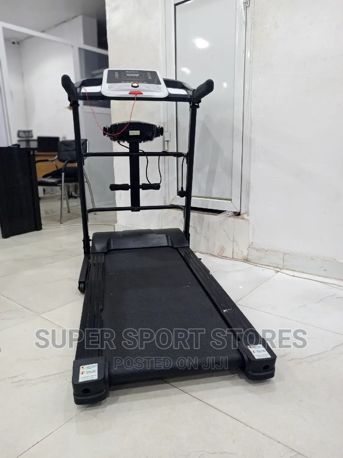 Supermax 2.5hp Treadmill