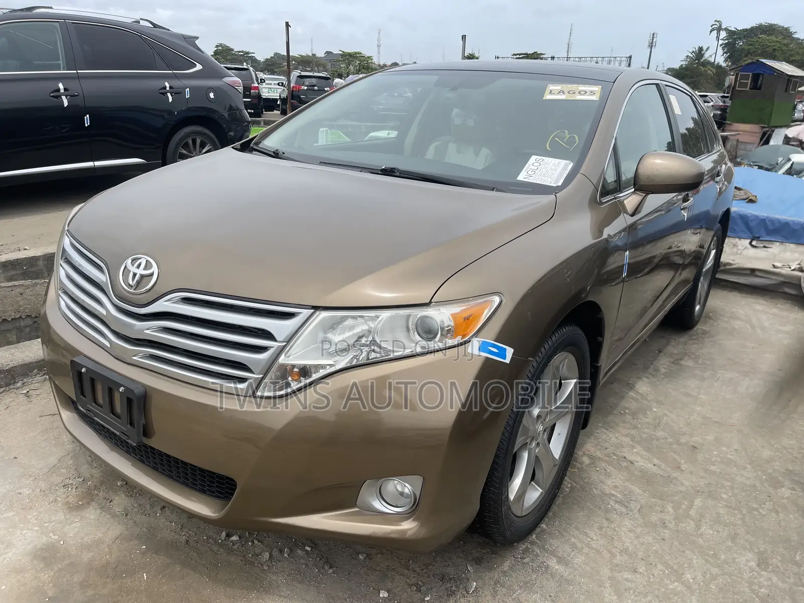 Toyota Venza V6 AWD 2010 Brown