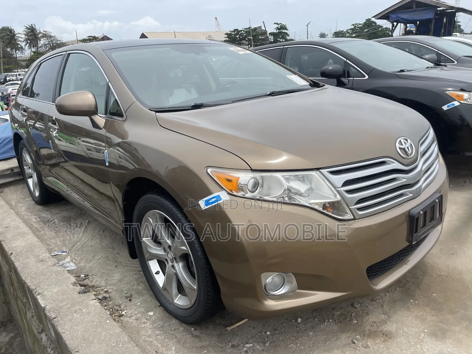 Toyota Venza V6 AWD 2010 Brown