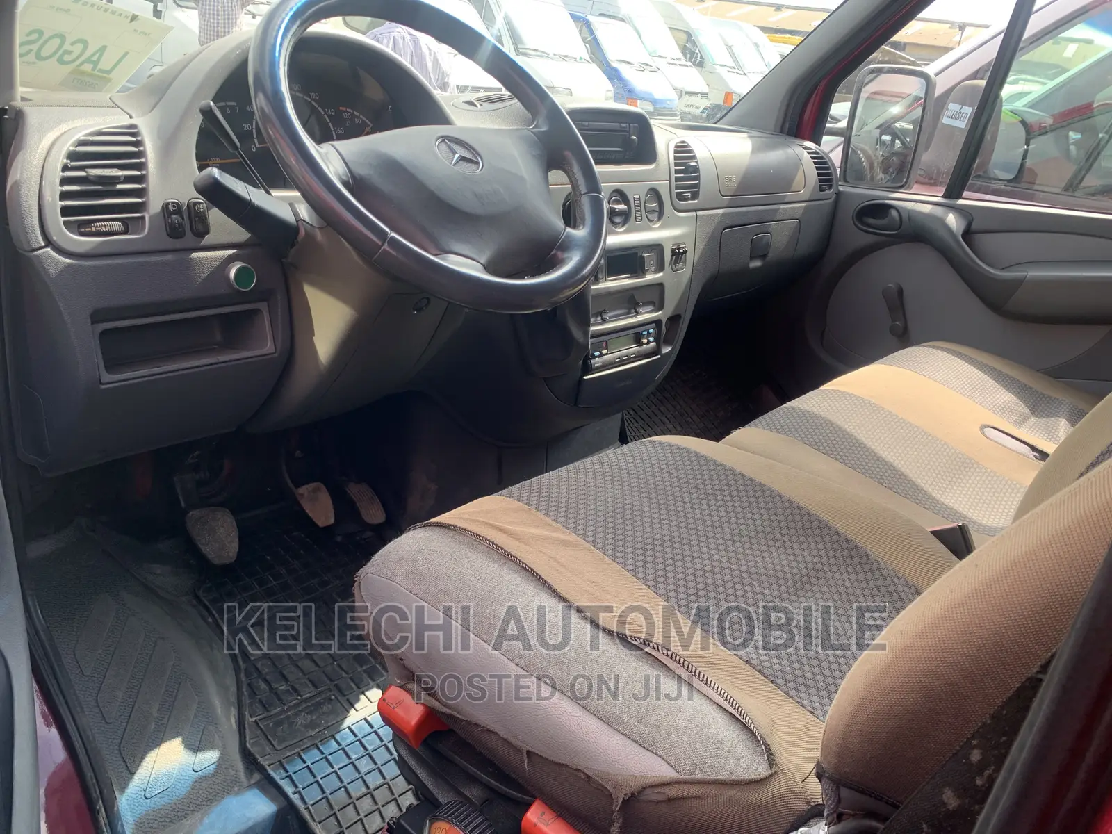 Mercedes-Benz Vito 2005 Red