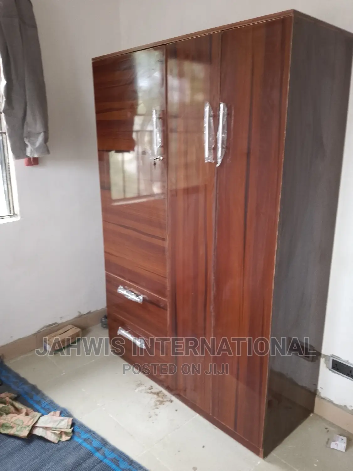 4ft By6ft Brown Color Wardrobe