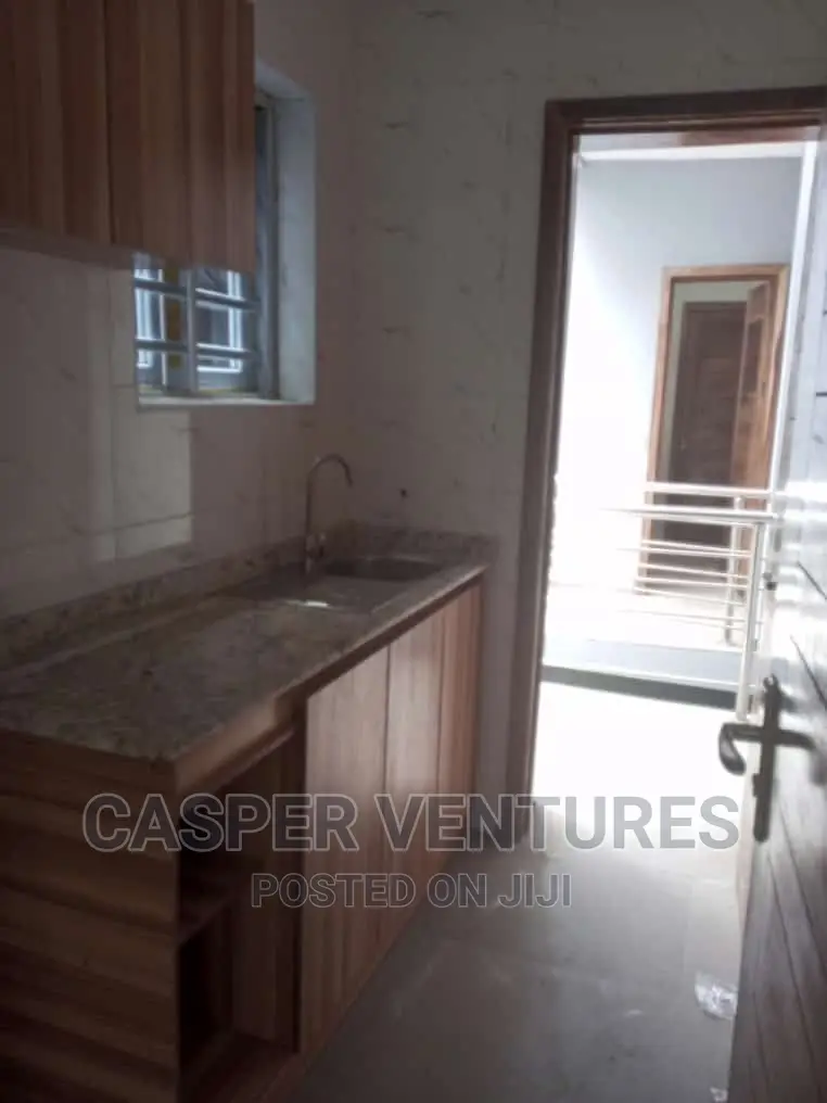 Mini Flat in Ajiran, Agungi for rent