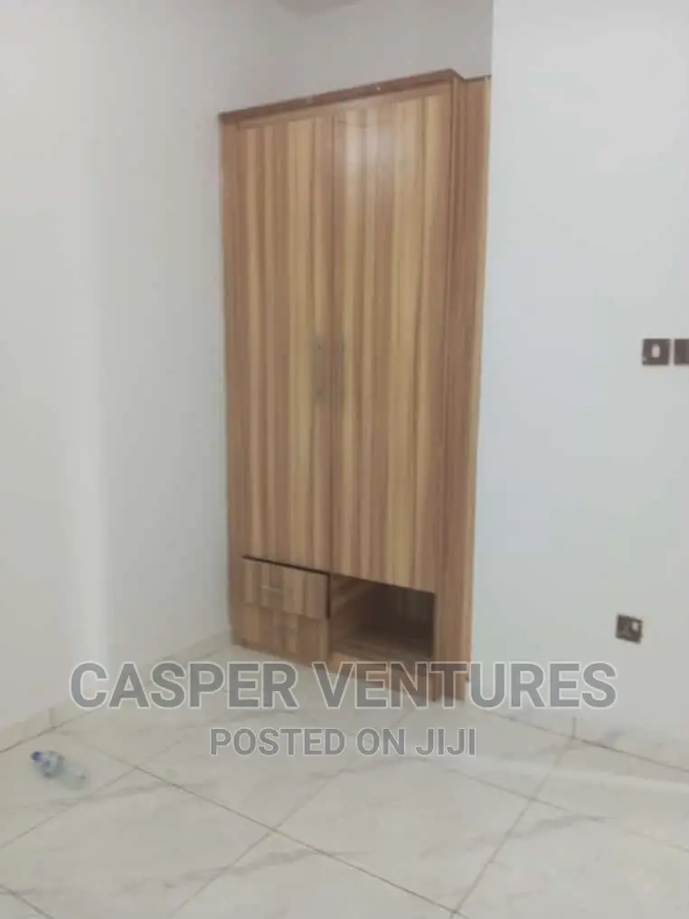 Mini Flat in Ajiran, Agungi for rent