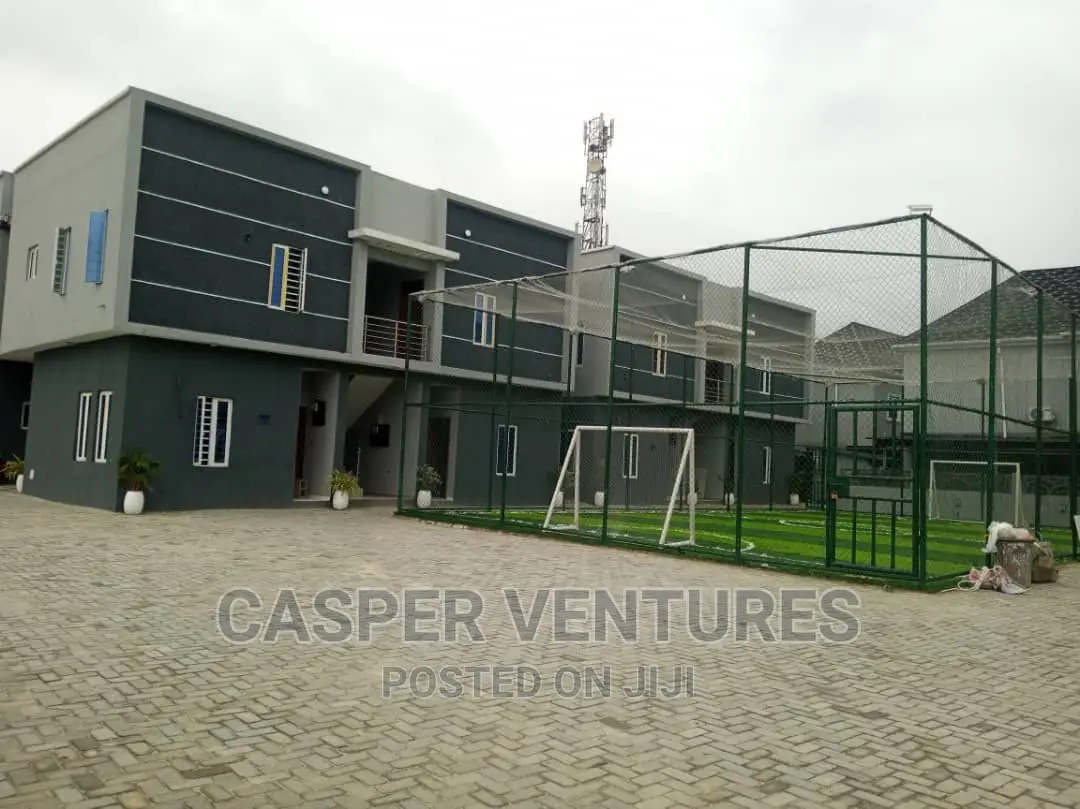 Mini Flat in Ajiran, Agungi for rent