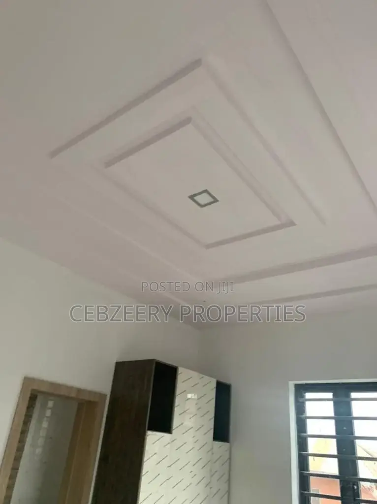 3bdrm Apartment in GRA Phase 1 for rent