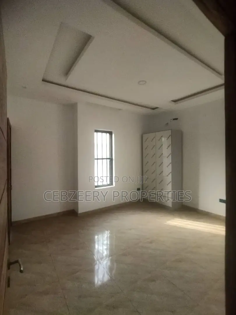 3bdrm Apartment in GRA Phase 1 for rent