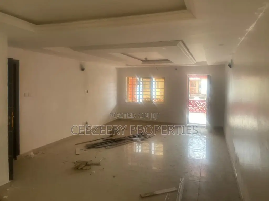 3bdrm Apartment in GRA Phase 1 for rent
