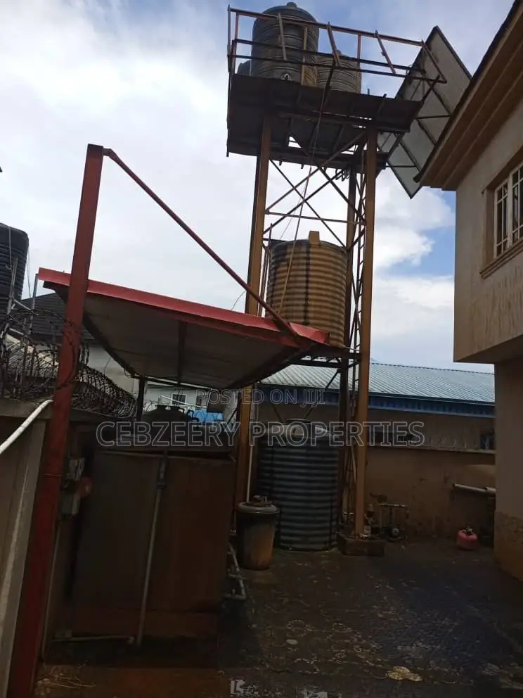 10bdrm Block of Flats in Berger for sale