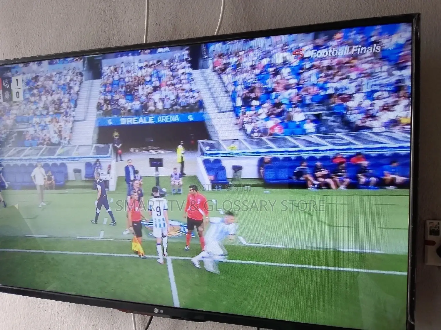 65 Inches Samsung Smart TV With Netflix