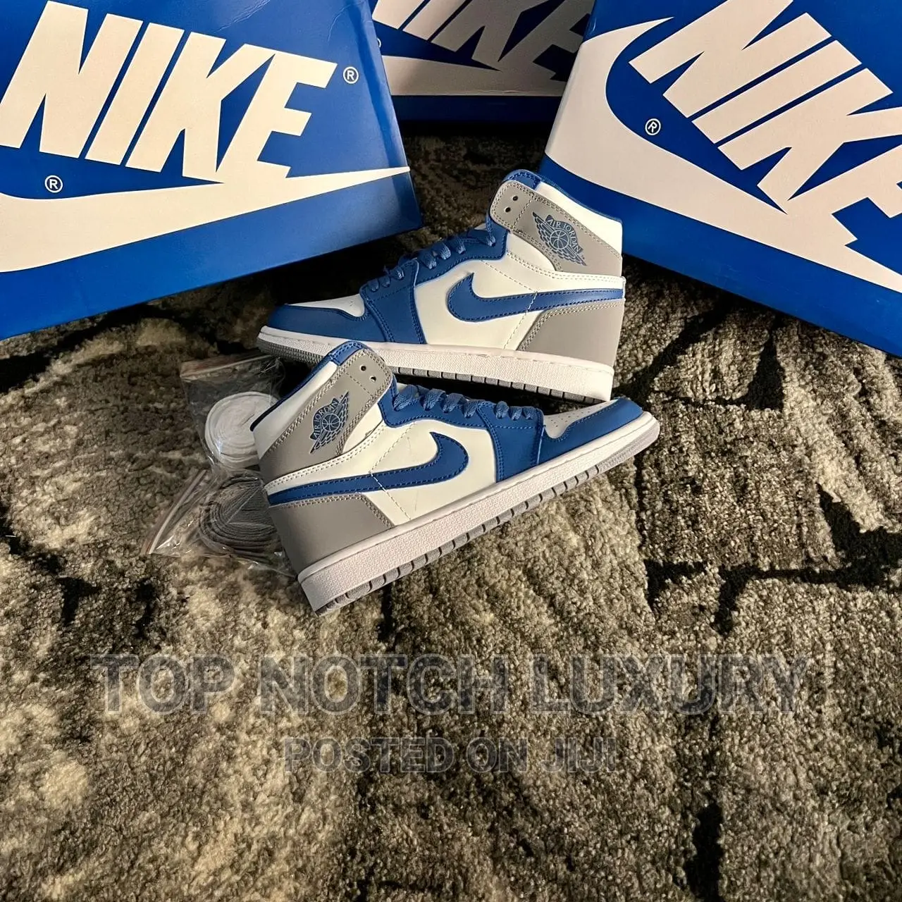 Nike Air Jordan 1 Retro High True Blue