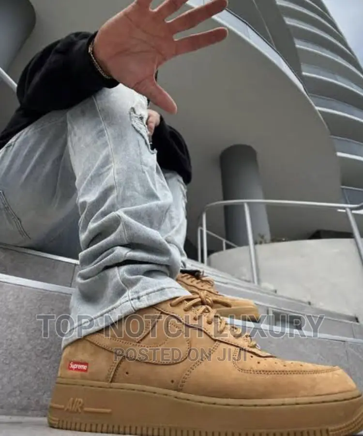 *Supreme X Nike Air Force 1 “Wheat”