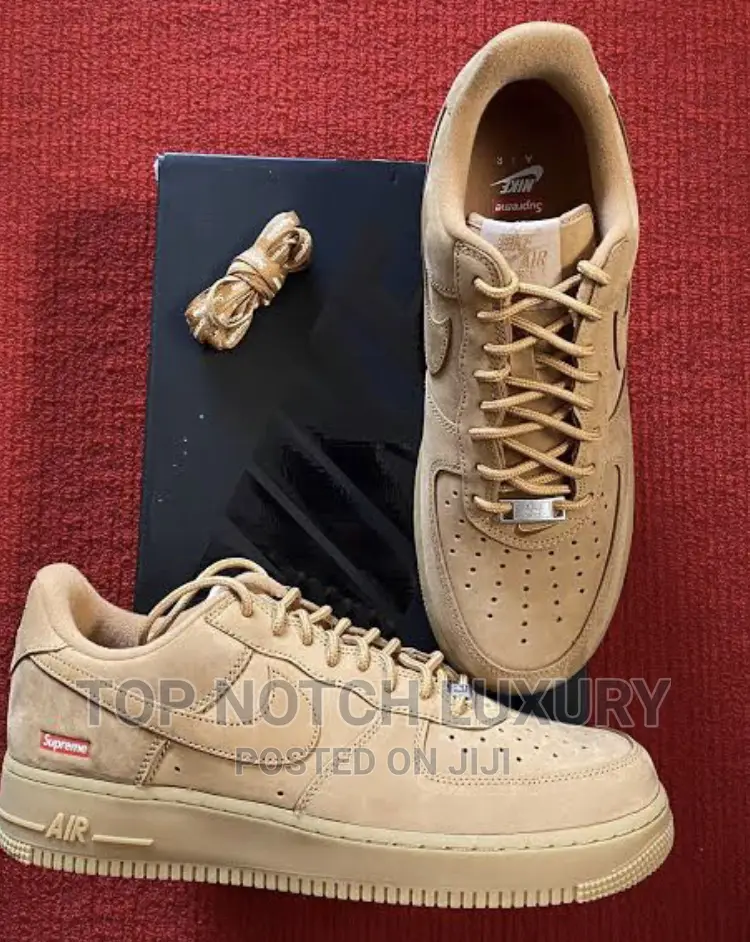 *Supreme X Nike Air Force 1 “Wheat”