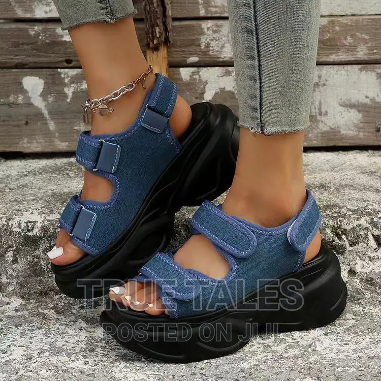 Beautiful Ladies High Sole Solid Jeans Sandals
