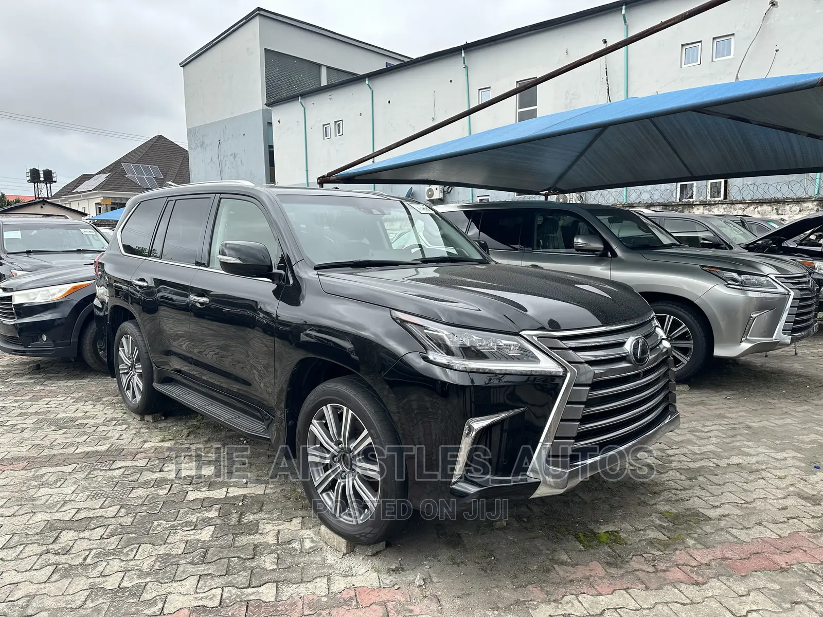 Lexus LX 570 AWD 2017 Black