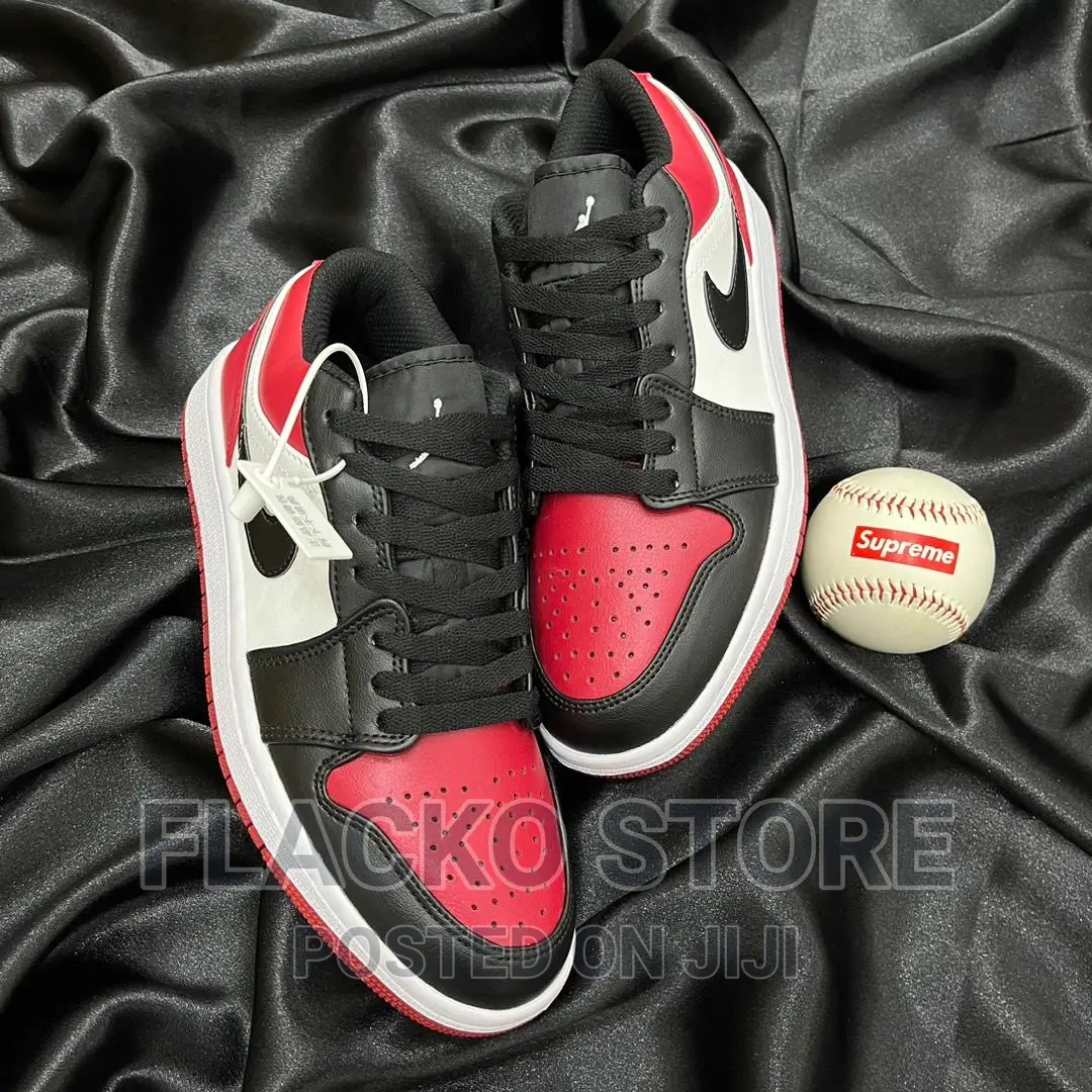 Original Nike Air Jordan 1 Low Bred Toe Sneakers