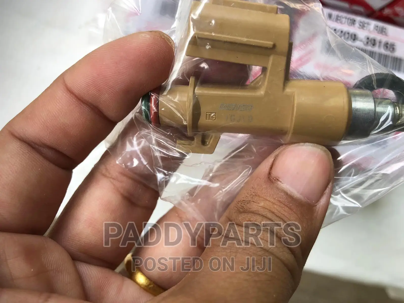 Toyota Tundra/Sequoia Fuel Injector Noozle V8