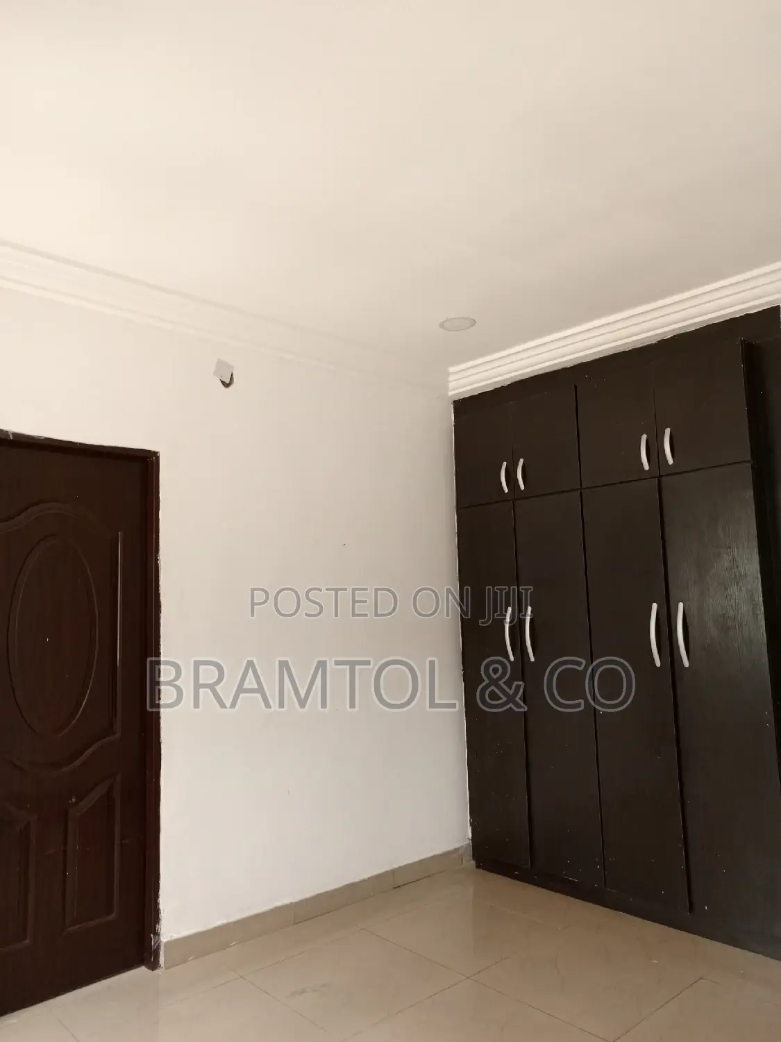 3bdrm Block of Flats in Wuse 2 for rent