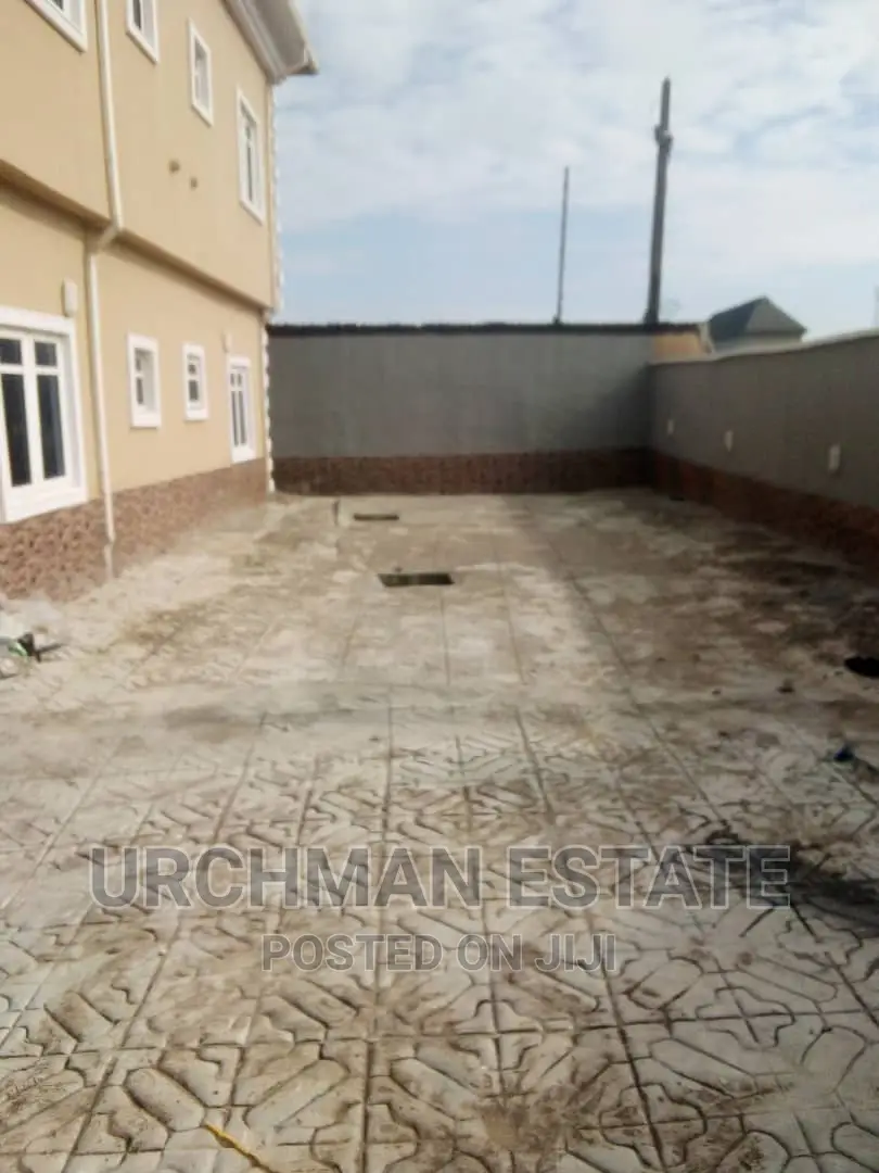 Furnished 3bdrm Apartment in Newsite Off Navy, Satellite Town for rent