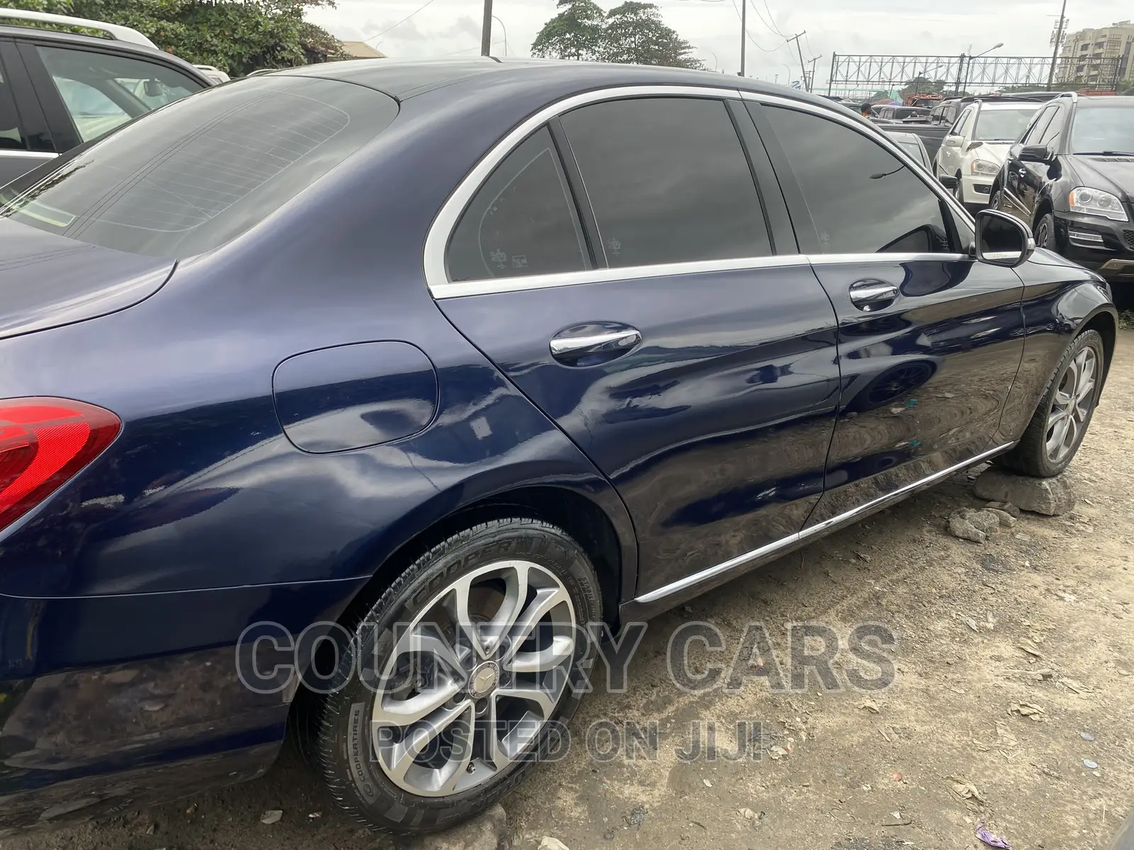 Mercedes-Benz C300 2015 Blue