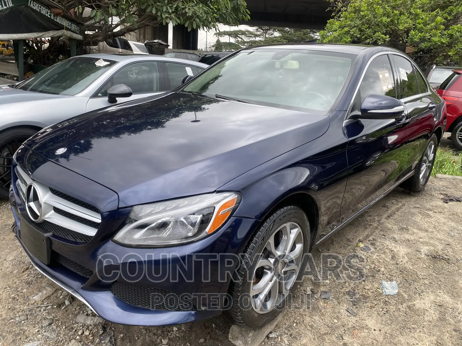 Mercedes-Benz C300 2015 Blue