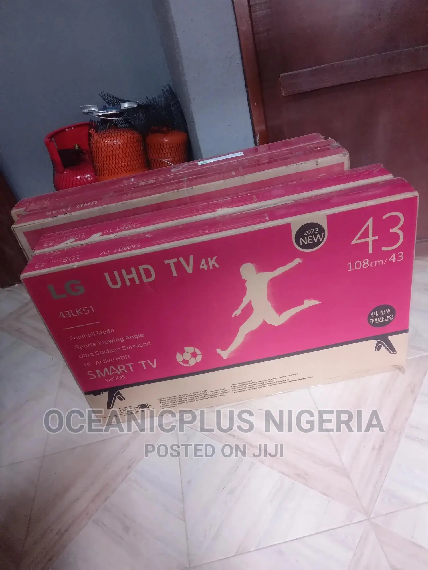 Powerful LG 43 Inches Smart Frameless TV