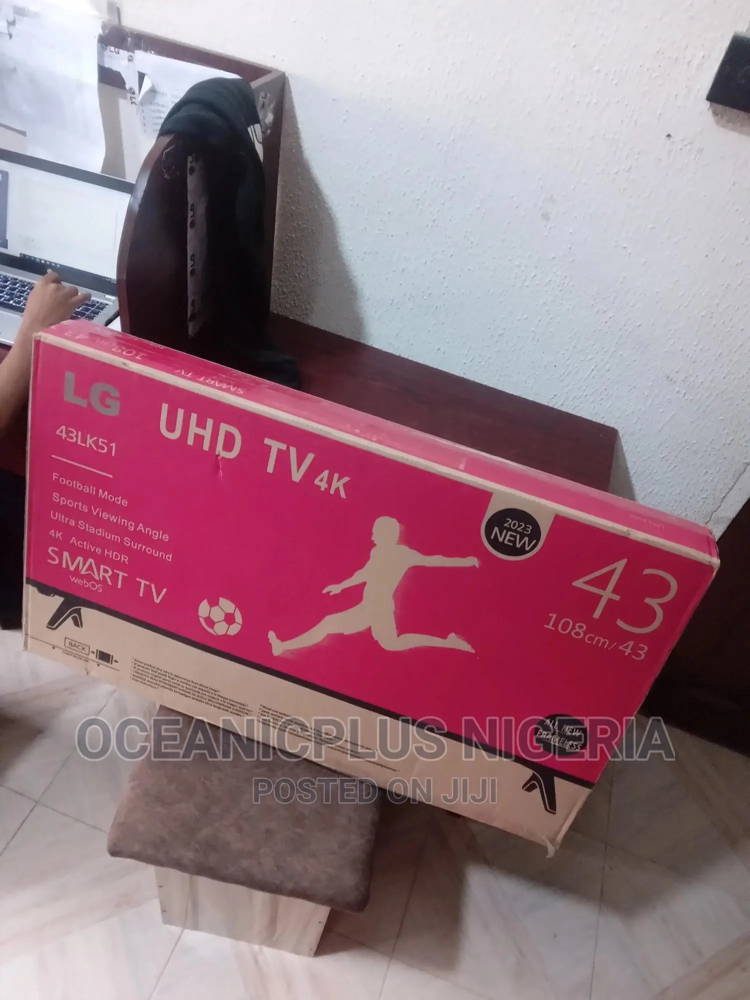 Classic LG 43 Inches [Smart] Frameless TV