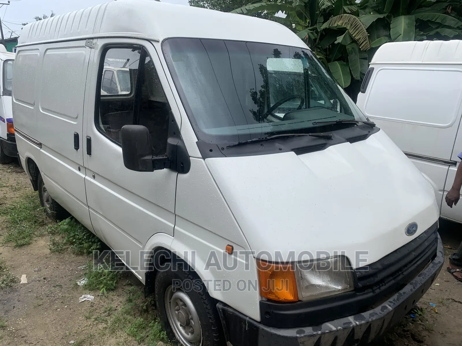 Ford Transit 2000 White