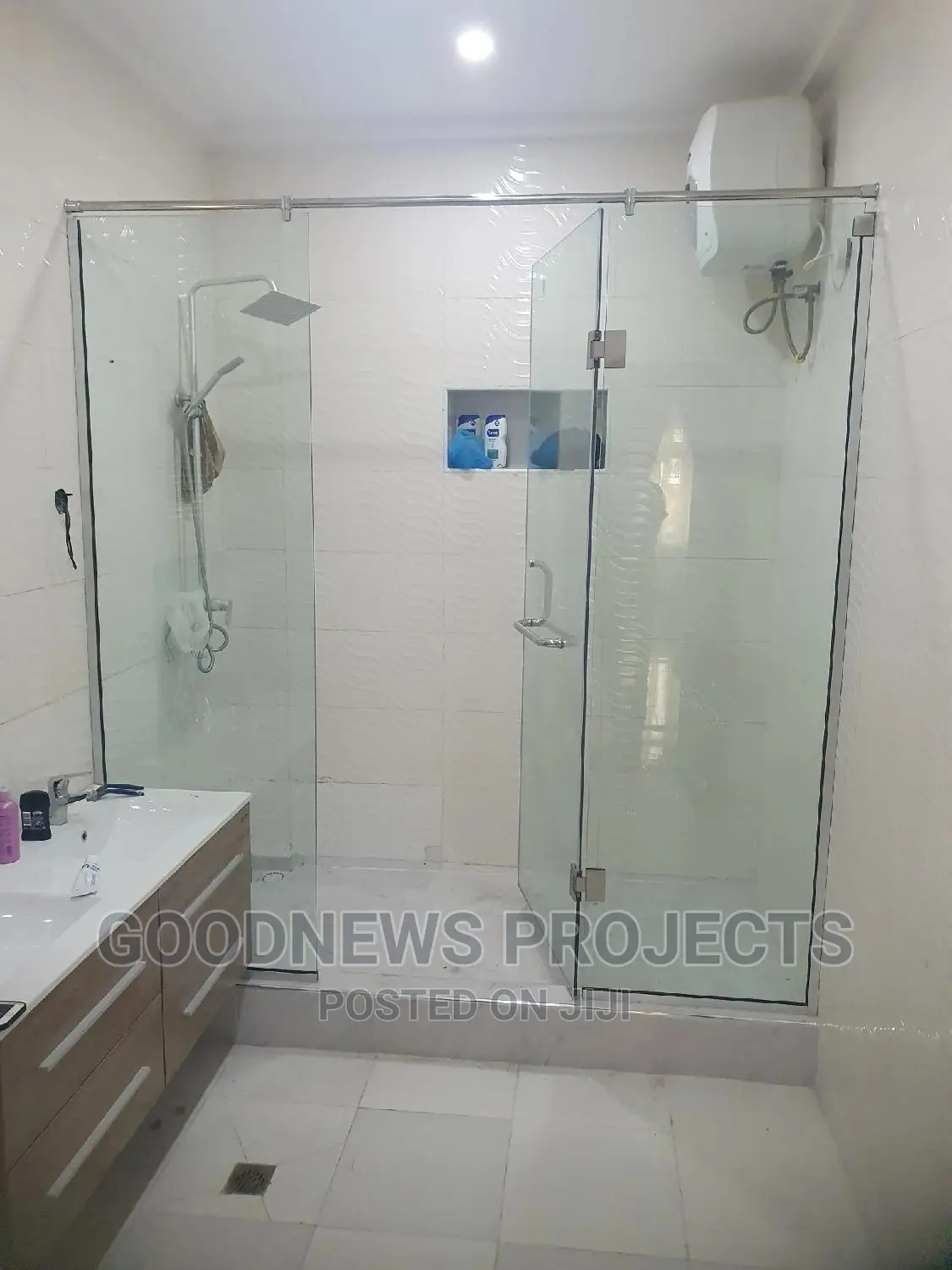 Hinge Shower Glass Bath