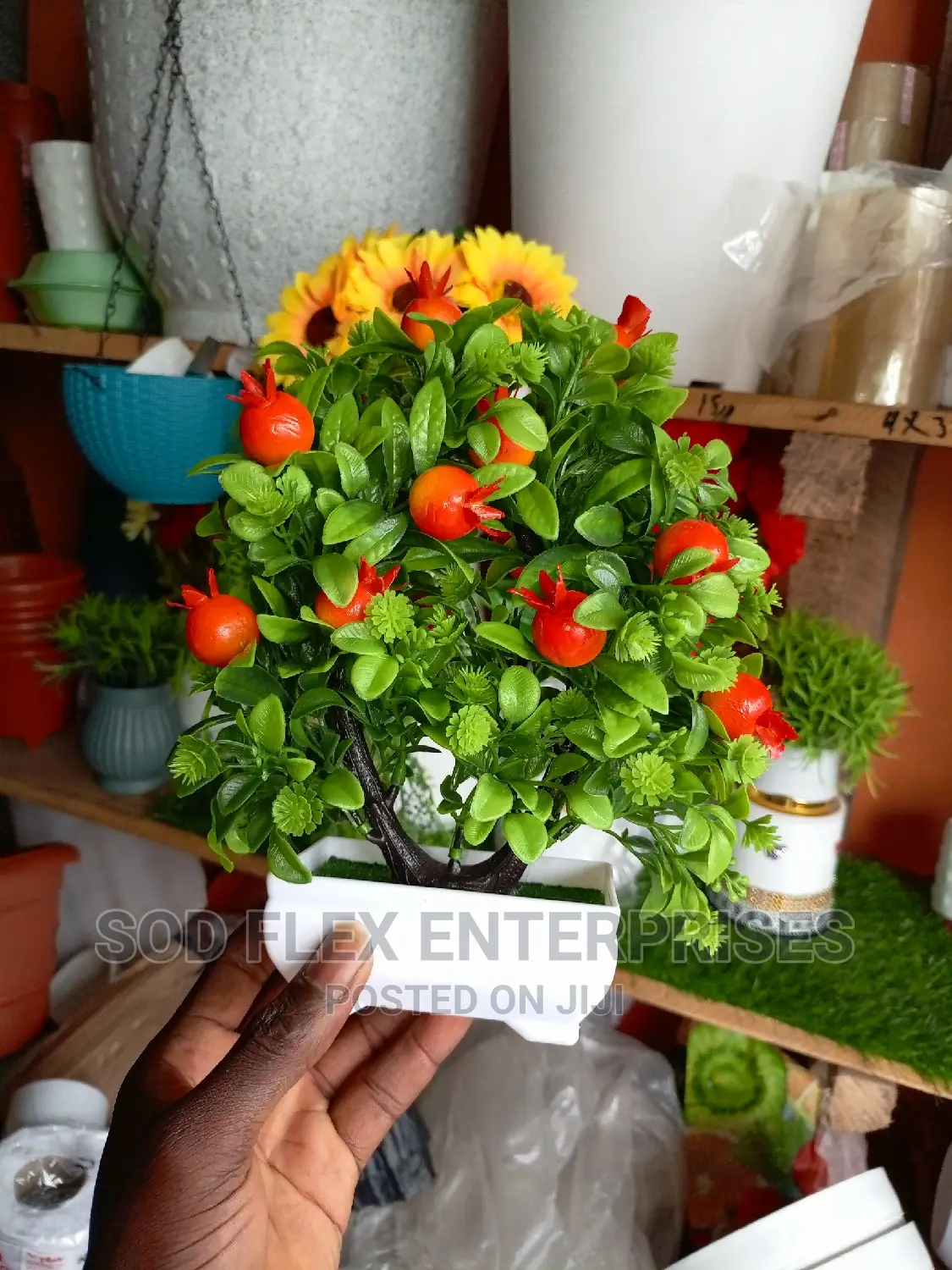 Table Fancy Flower  Pot 