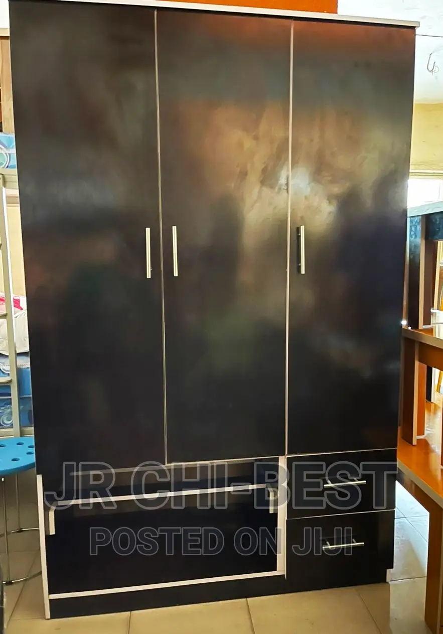 Quality 3 Door Wooden HDF Wardrobe With Drawers