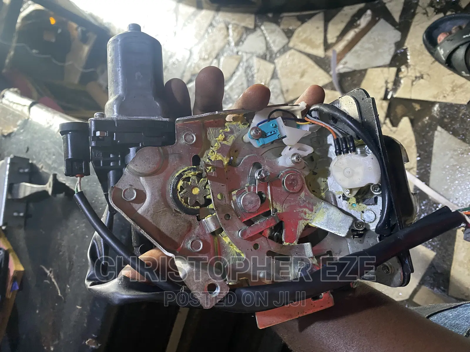 Electric Boot Latch or Catcher Ford Edge MKX 2011 2012 2013