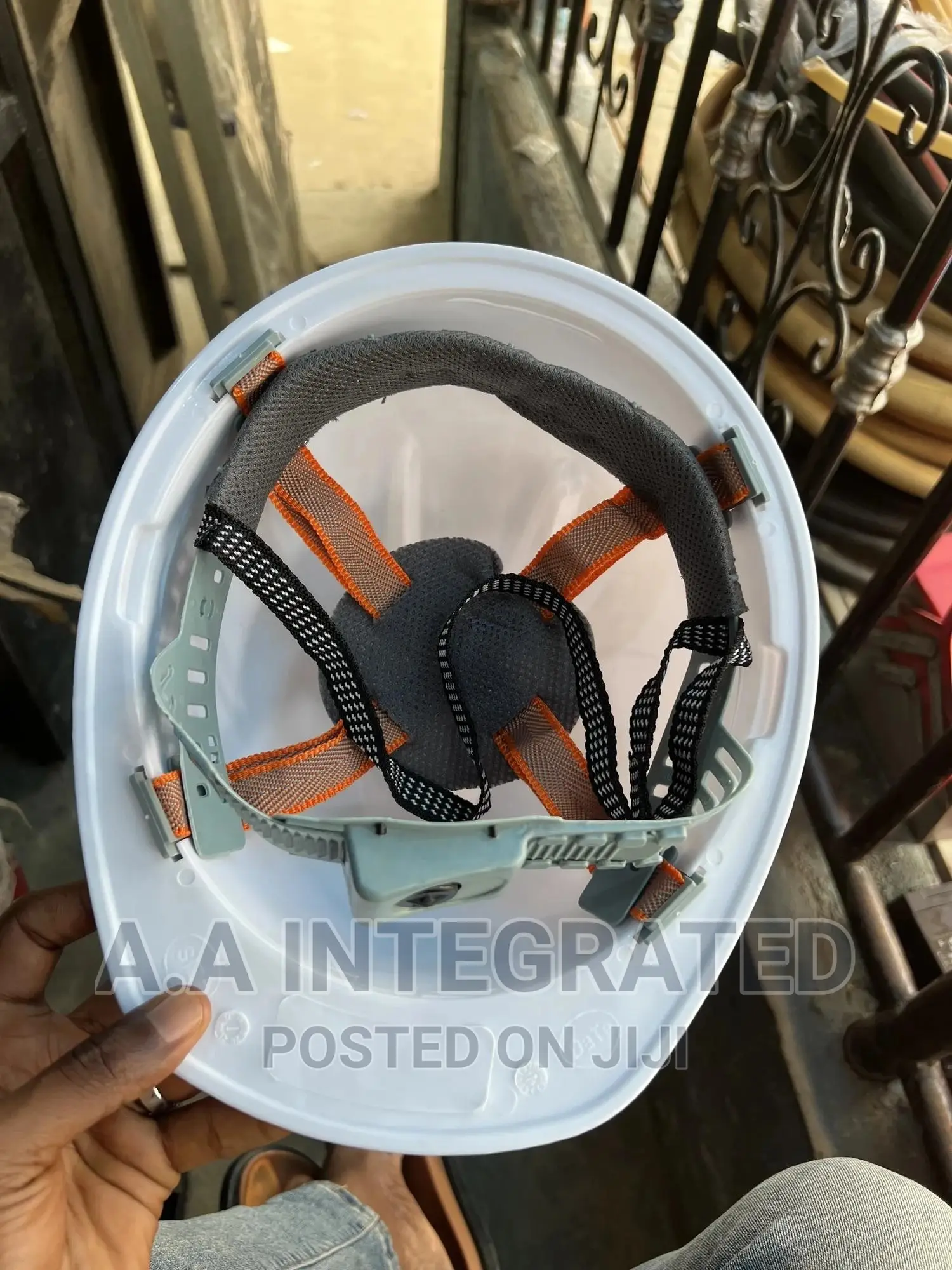 Helmet V-guard White