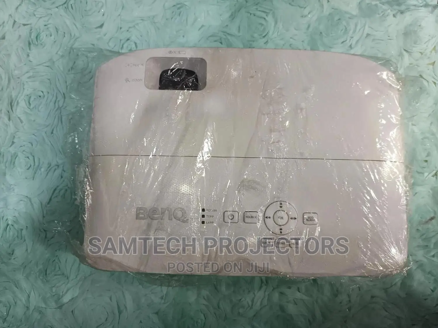 London Used (BENQ) Projector With 2 HDMI Ports