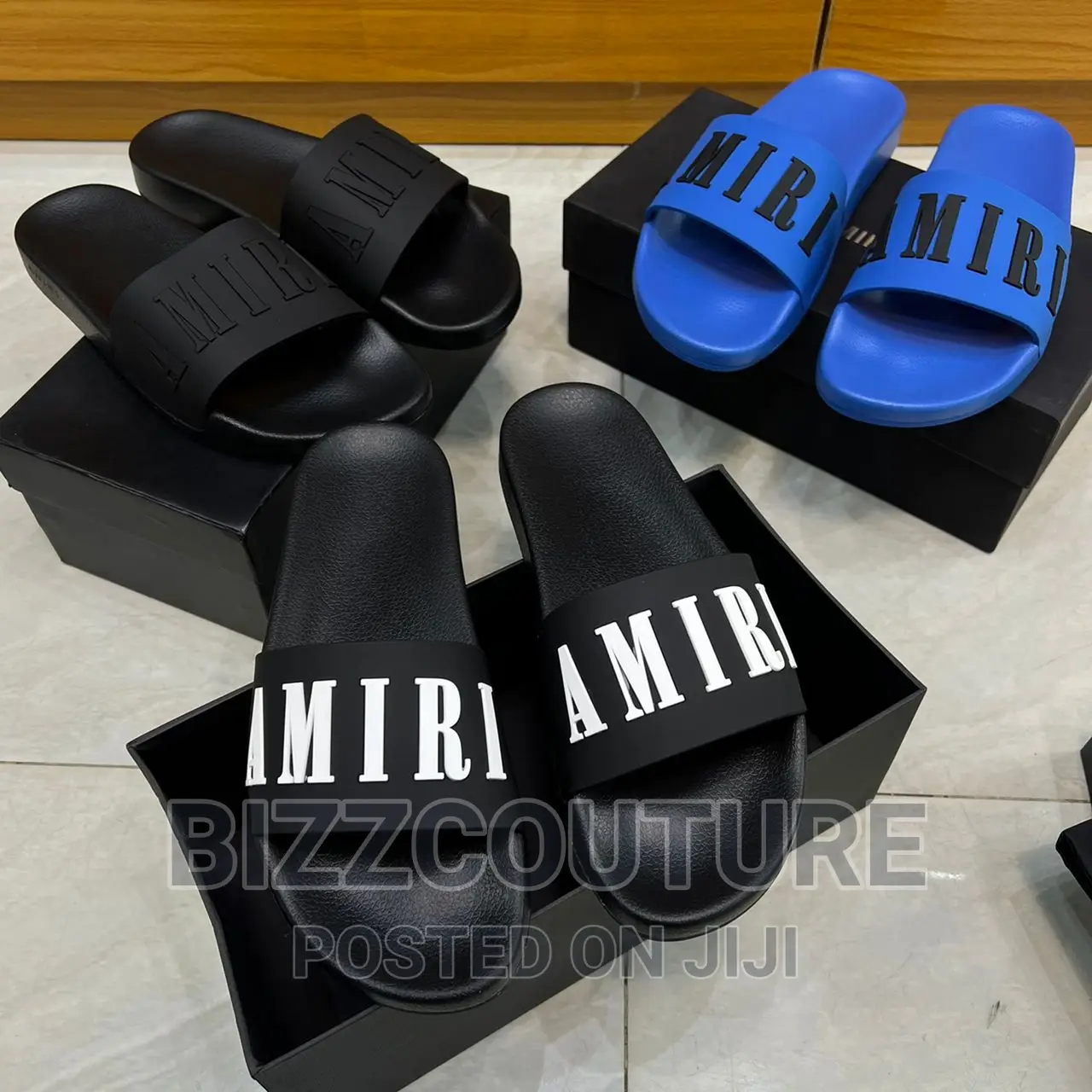 Original GUCCI Rubber Slides Available in Store