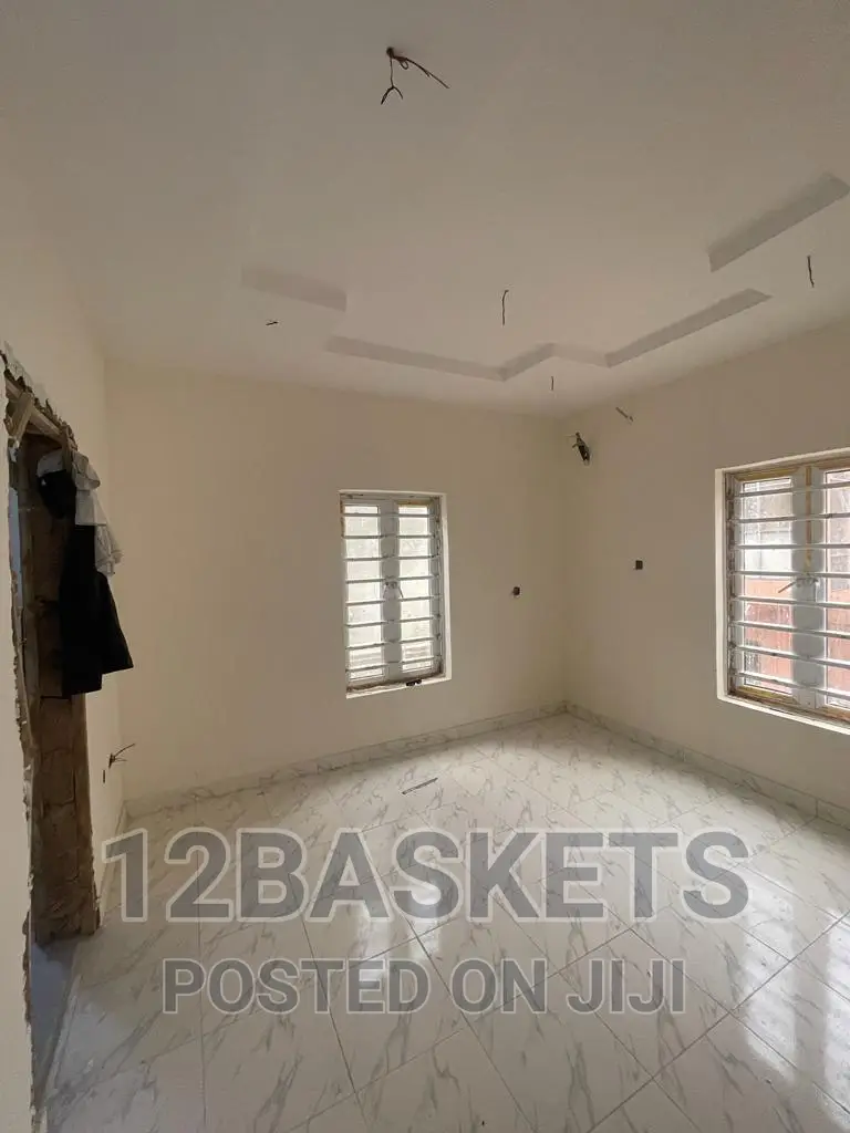 Furnished 4bdrm Duplex in Magodo Phase 1 for sale