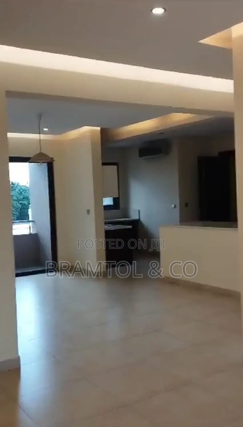3bdrm Block of Flats in With Pool & Gym, Maitama for rent